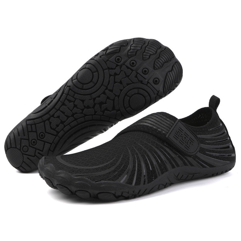 Outdoor lightweight waterproof shoes